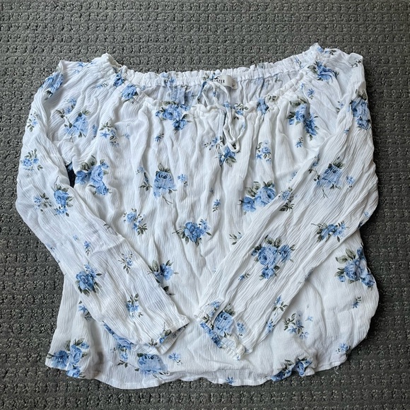 Hollister Flowy Summer Top - Picture 1 of 6